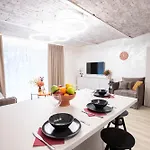 Esplanade Old Town Center - Self Check-in - Fast Wifi - Smart Tv 公寓 里加