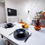 Esplanade Old Town Center - Self Check-in - Fast Wifi - Smart Tv
