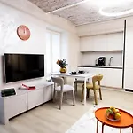 Esplanade Old Town Center - Self Check-in - Fast Wifi - Smart Tv