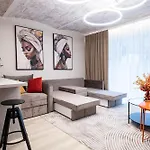Esplanade Old Town Center - Self Check-in - Fast Wifi - Smart Tv Ρίγα
