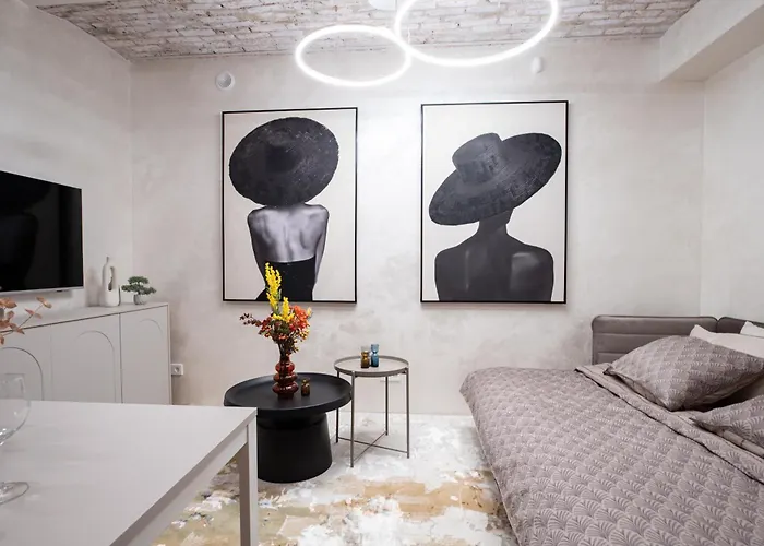 Dzīvoklis Esplanade Old Town Center - Self Check-in - Fast Wifi - Smart Tv *